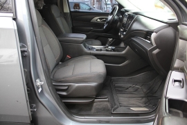 Used 2018  Chevrolet Traverse 4d SUV FWD LT Cloth w&sol;1LT at Warner Motors near East Orange&comma; NJ