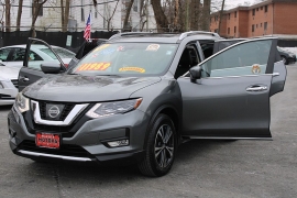 Used 2017  Nissan Rogue 4d SUV AWD SL &lpar;2017&period;5&rpar; at Warner Motors near East Orange&comma; NJ