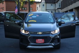 Used 2018  Chevrolet Trax 4d SUV FWD LT at Warner Motors near East Orange&comma; NJ