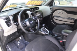 Used 2017  Kia Soul 4d Hatchback Auto at Warner Motors near East Orange&comma; NJ