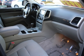 Used 2012 Jeep Grand Cherokee 4d SUV 4WD Laredo at Warner Motors near East Orange, NJ