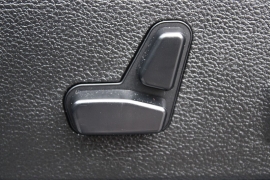 Used 2015  Ram 1500 4WD Crew Cab Big Horn at Warner Motors near East Orange&comma; NJ