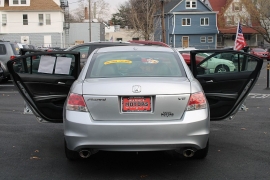 Used 2009  Honda Accord Sdn 4dr V6 Auto EX-L at Warner Motors near East Orange, NJ
