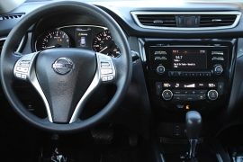 Used 2016  Nissan Rogue 4d SUV AWD SV at Warner Motors near East Orange&comma; NJ