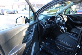 Used 2020 Chevrolet Trax 4d SUV AWD LT at Warner Motors near East Orange, NJ