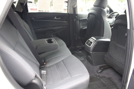 Used 2020  Kia Sorento 4d SUV FWD L at Warner Motors near East Orange&comma; NJ
