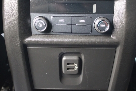 Used 2018  Chevrolet Traverse 4d SUV FWD LT Cloth w&sol;1LT at Warner Motors near East Orange&comma; NJ