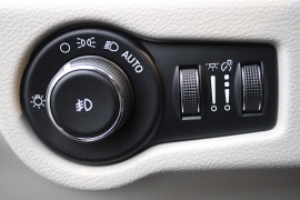 Used 2017  Chrysler Pacifica 4d Wagon Touring-L at Warner Motors near East Orange&comma; NJ