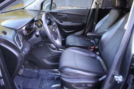 Used 2018  Chevrolet Trax 4d SUV FWD LT at Warner Motors near East Orange&comma; NJ