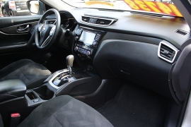 Used 2015  Nissan Rogue 4d SUV AWD SV at Warner Motors near East Orange&comma; NJ