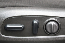 Used 2018  Chevrolet Equinox 4d SUV FWD LT w&sol;1LT at Warner Motors near East Orange&comma; NJ