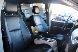 Used 2014 Chrysler Town & Country 4d Wagon Touring L at Warner Motors near East Orange, NJ
