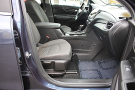 Used 2018  Chevrolet Equinox 4d SUV FWD LT w&sol;1LT at Warner Motors near East Orange&comma; NJ