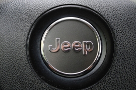 Used 2017  Jeep Cherokee 4d SUV 4WD Latitude V6 at Warner Motors near East Orange&comma; NJ