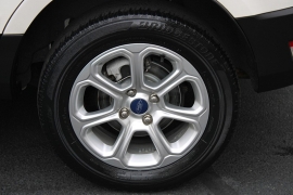 Used 2019  Ford EcoSport 4d SUV 4WD SE at Warner Motors near East Orange&comma; NJ