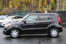 Used 2012  Kia Soul 4d Hatchback Base Auto at Warner Motors near East Orange, NJ