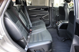 Used 2016  Kia Sorento 4d SUV AWD SX at Warner Motors near East Orange&comma; NJ