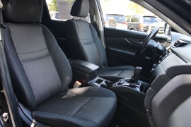 Used 2018  Nissan Rogue 4d SUV AWD SV at Warner Motors near East Orange&comma; NJ