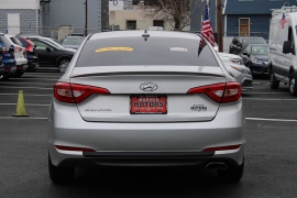 Used 2015  Hyundai Sonata 4d Sedan SE at Warner Motors near East Orange&comma; NJ