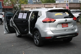 Used 2017  Nissan Rogue 4d SUV AWD SL at Warner Motors near East Orange&comma; NJ