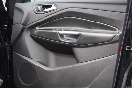 Used 2018  Ford Escape 4d SUV 4WD SE w&sol;SYNC3 at Warner Motors near East Orange&comma; NJ