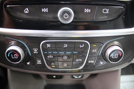Used 2019  Chevrolet Traverse 4d SUV FWD LT Cloth w&sol;1LT at Warner Motors near East Orange&comma; NJ