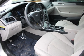 Used 2015  Hyundai Sonata 4d Sedan SE at Warner Motors near East Orange&comma; NJ