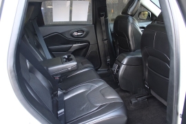 Used 2019  Jeep Cherokee 4d SUV 4WD Limited 3&period;2L at Warner Motors near East Orange&comma; NJ