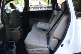 Used 2016  Honda Pilot 4d SUV AWD EX-L at Warner Motors near East Orange&comma; NJ