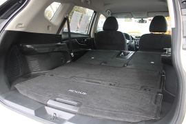 Used 2015  Nissan Rogue 4d SUV AWD SV at Warner Motors near East Orange&comma; NJ