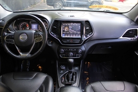 Used 2019  Jeep Cherokee 4d SUV 4WD Limited 3&period;2L at Warner Motors near East Orange&comma; NJ