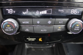 Used 2017  Nissan Rogue 4d SUV AWD SL &lpar;2017&period;5&rpar; at Warner Motors near East Orange&comma; NJ