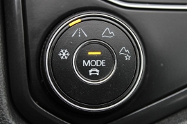 Used 2019  Volkswagen Tiguan 4d SUV SEL 4Motion at Warner Motors near East Orange&comma; NJ