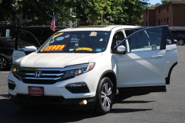 Used 2016  Honda Pilot 4d SUV AWD EX-L at Warner Motors near East Orange&comma; NJ