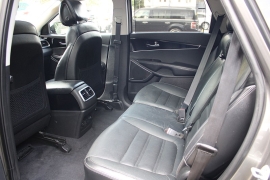 Used 2016  Kia Sorento 4d SUV AWD SX at Warner Motors near East Orange&comma; NJ