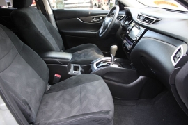 Used 2015  Nissan Rogue 4d SUV AWD SV at Warner Motors near East Orange&comma; NJ