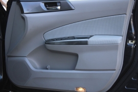 Used 2013  Subaru Forester 4d SUV X Premium Auto at Warner Motors near East Orange&comma; NJ