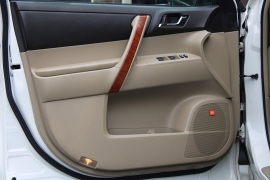 Used 2010 Toyota Highlander 4d SUV AWD Limited at Warner Motors near East Orange, NJ