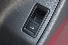 Used 2012  Volkswagen Jetta 4d Sedan SE Auto&sol;PZEV at Warner Motors near East Orange&comma; NJ