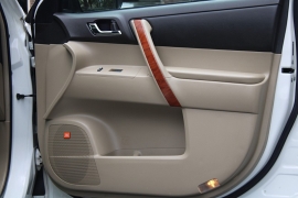 Used 2010 Toyota Highlander 4d SUV AWD Limited at Warner Motors near East Orange, NJ