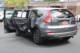 Used 2016 Honda CR-V 4d SUV AWD SE at Warner Motors near East Orange, NJ