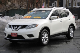 Used 2015  Nissan Rogue 4d SUV AWD SV at Warner Motors near East Orange&comma; NJ