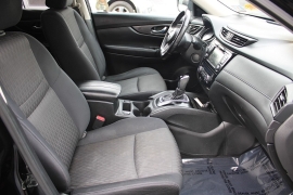 Used 2018  Nissan Rogue 4d SUV AWD SL at Warner Motors near East Orange&comma; NJ