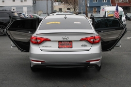 Used 2015  Hyundai Sonata 4d Sedan SE at Warner Motors near East Orange&comma; NJ