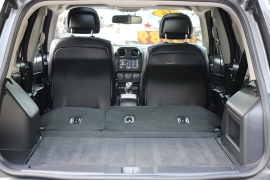 Used 2016 Jeep Patriot 4d SUV 4WD High Altitude at Warner Motors near East Orange, NJ