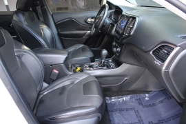 Used 2019  Jeep Cherokee 4d SUV 4WD Limited 3&period;2L at Warner Motors near East Orange&comma; NJ