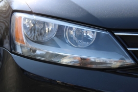 Used 2015  Volkswagen Jetta 4d Sedan SE Auto at Warner Motors near East Orange&comma; NJ