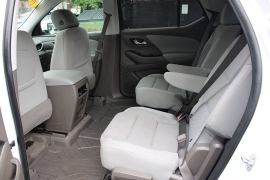 Used 2019  Chevrolet Traverse 4d SUV FWD LT Cloth w&sol;1LT at Warner Motors near East Orange&comma; NJ