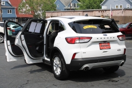 Used 2022  Ford Escape SE FWD at Warner Motors near East Orange&comma; NJ