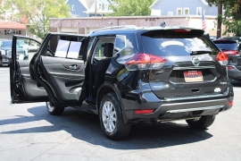 Used 2018  Nissan Rogue 4d SUV AWD SV at Warner Motors near East Orange&comma; NJ
